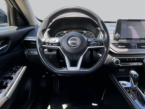 Used 2024 Nissan Altima 2.5 SR FWD image 6