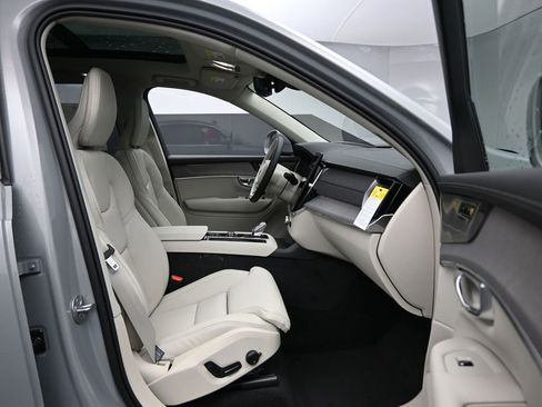 New 2026 Volvo XC90 T8 Ultra w/ Protection Package Premier AWD/4WD image 27