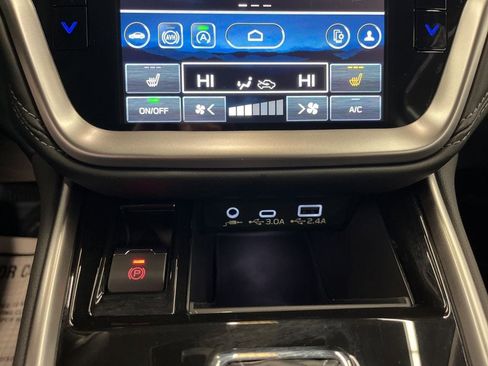 Certified 2025 Subaru Legacy Premium AWD/4WD image 23