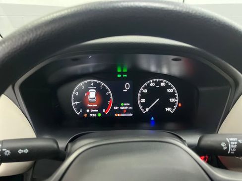 Used 2024 Honda HR-V LX image 12
