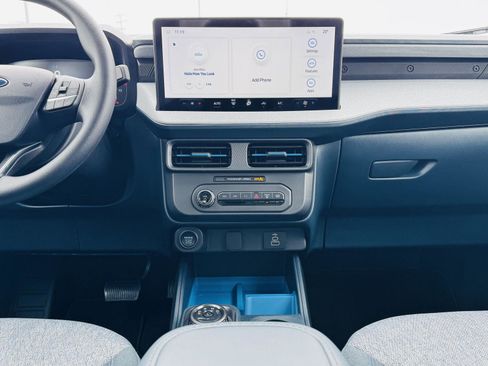 New 2026 Ford Maverick XLT image 20