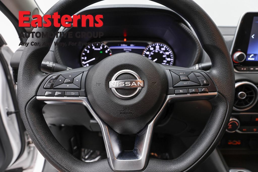 Used 2024 Nissan Sentra SV FWD image 10