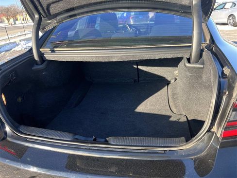 Used 2016 Dodge Charger SE w/ Popular Equipment Group image 10