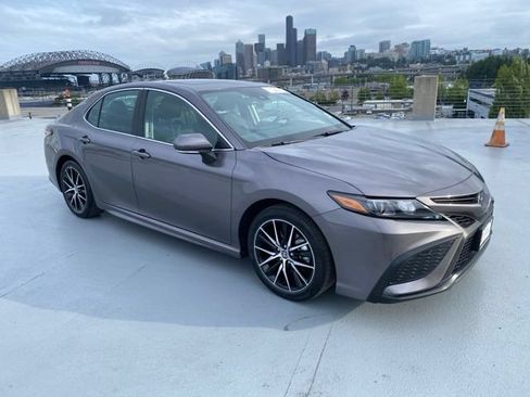 Certified 2024 Toyota Camry SE AWD/4WD image 29