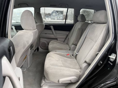 Used 2010 Toyota Highlander 2WD image 13