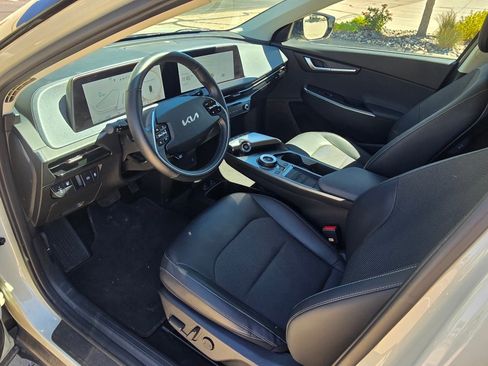 Used 2024 Kia EV6 Light AWD/4WD image 25