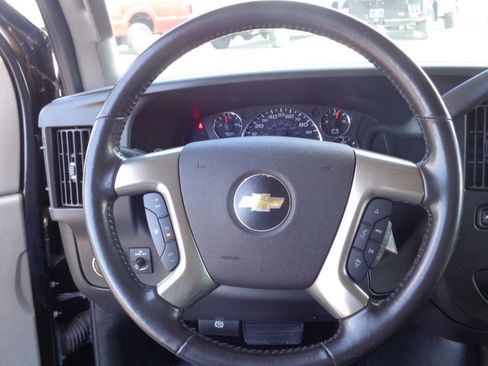 Used 2018 Chevrolet Express 2500 LS w/ Driver Convenience Package RWD image 20