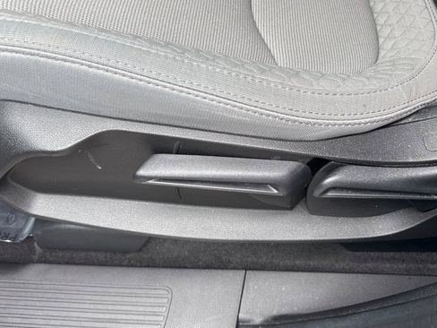 Certified 2023 Honda Pilot LX image 13