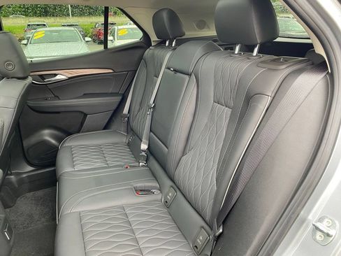 Used 2023 Buick Envision Avenir FWD image 27
