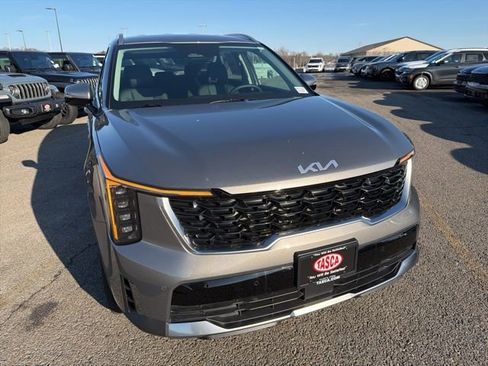 New 2026 Kia Sorento EX AWD/4WD image 8