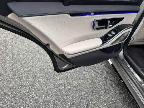Used 2023 Mercedes-Benz S 580 4MATIC Sedan image 21