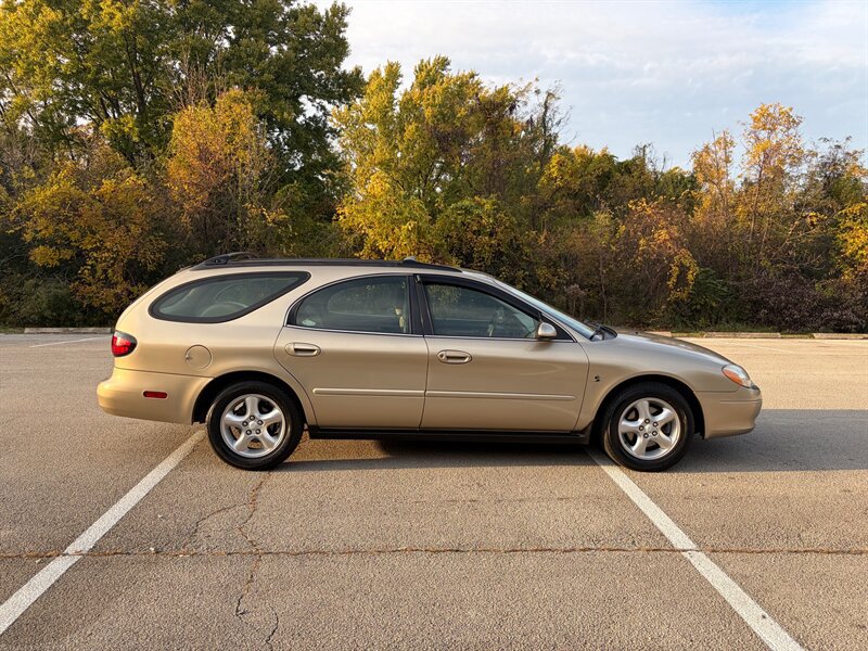 Used 2001 Ford Taurus SE FWD image 6