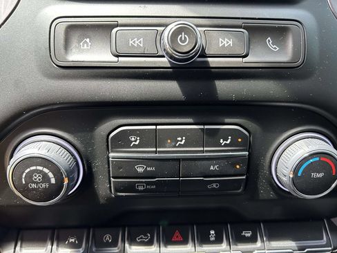 Used 2022 Chevrolet Silverado 1500 Custom RWD image 14