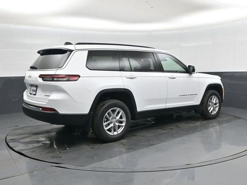 New 2026 Jeep Grand Cherokee L Laredo AWD/4WD image 4