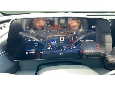 New 2026 Chevrolet Traverse LT w/ Driver Confidence Package AWD/4WD image 15