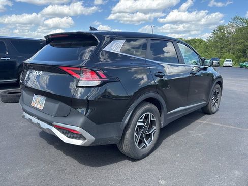 Used 2024 Kia Sportage LX FWD image 3