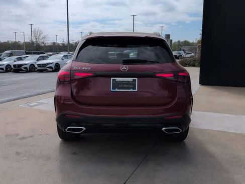 Used 2026 Mercedes-Benz GLC 300 image 5