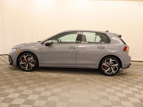 New 2026 Volkswagen GTI SE image 2