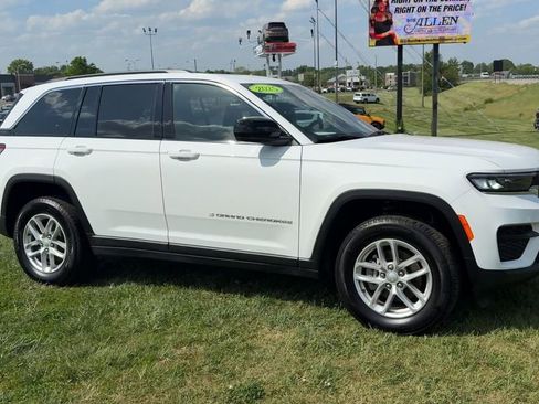 Used 2025 Jeep Grand Cherokee 4WD image 8