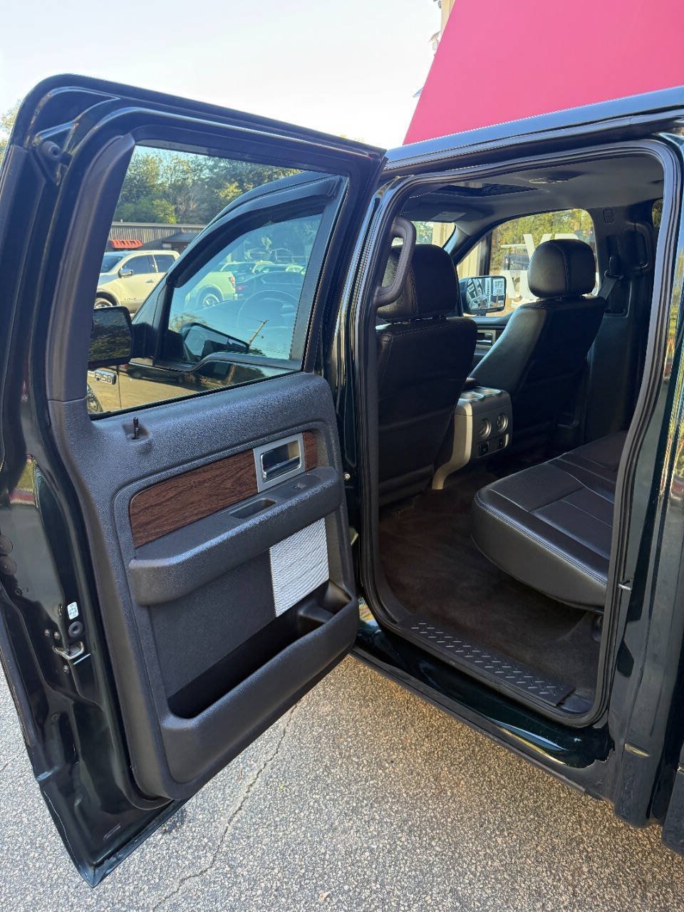 Used 2014 Ford F150 Lariat w/ Equipment Group 501A Mid AWD/4WD image 12