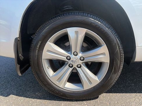 Used 2009 Toyota Highlander Sport AWD/4WD image 10