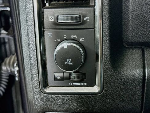 Used 2018 RAM 1500 Sport w/ Convenience Group AWD/4WD image 10