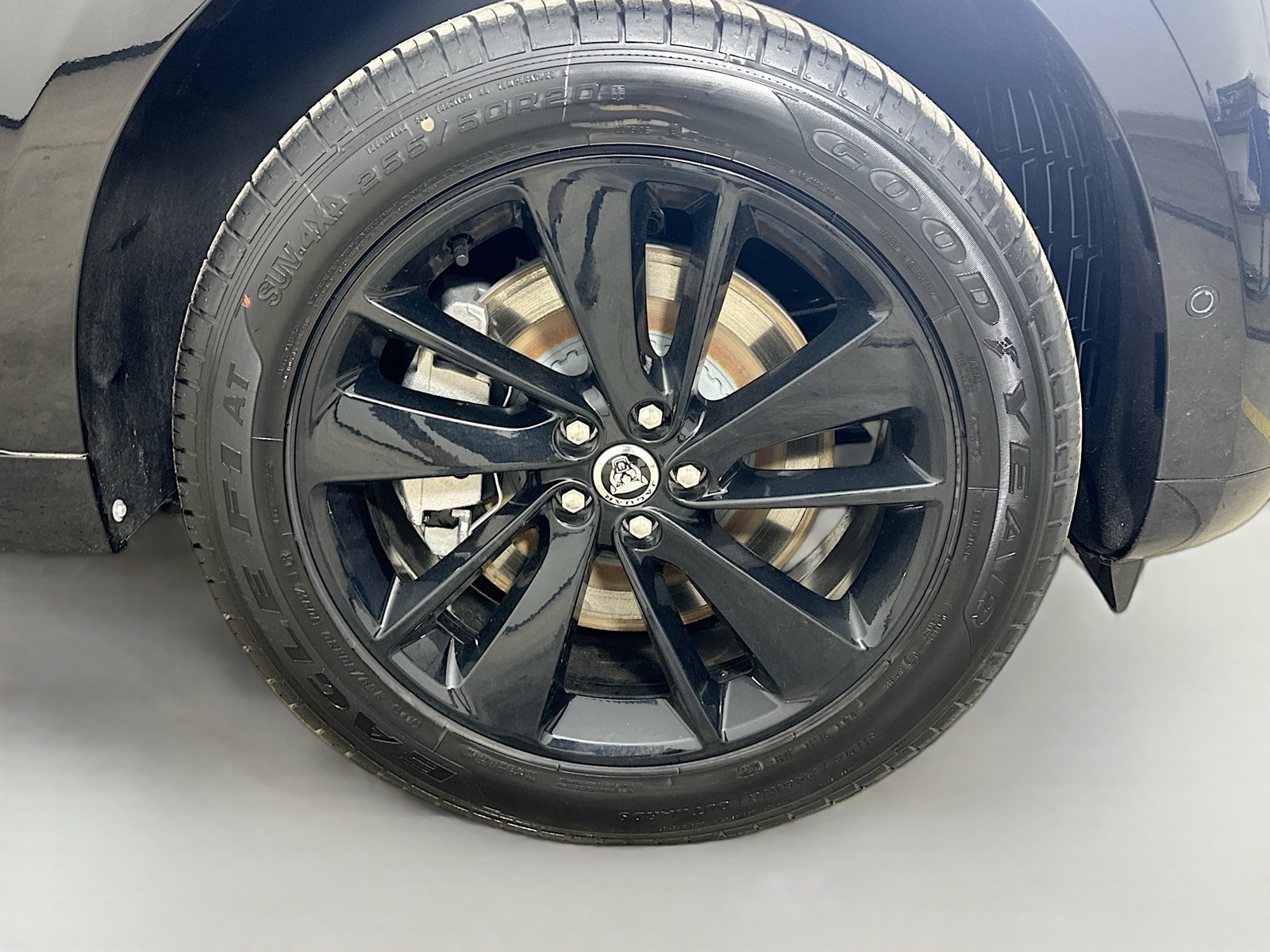 New 2026 Jaguar F-PACE R-Dynamic S AWD/4WD image 10