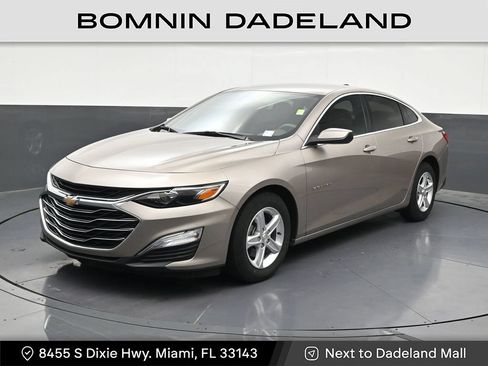 Used 2024 Chevrolet Malibu LS FWD image 1