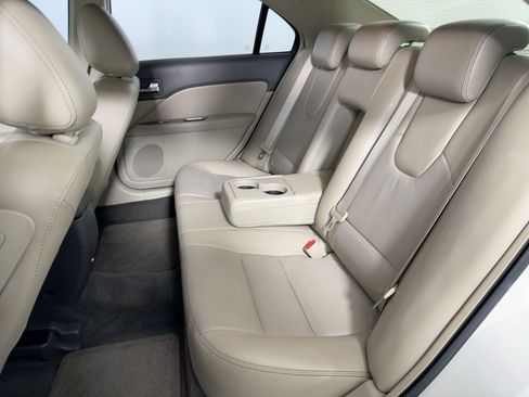 Used 2010 Ford Fusion SEL image 12