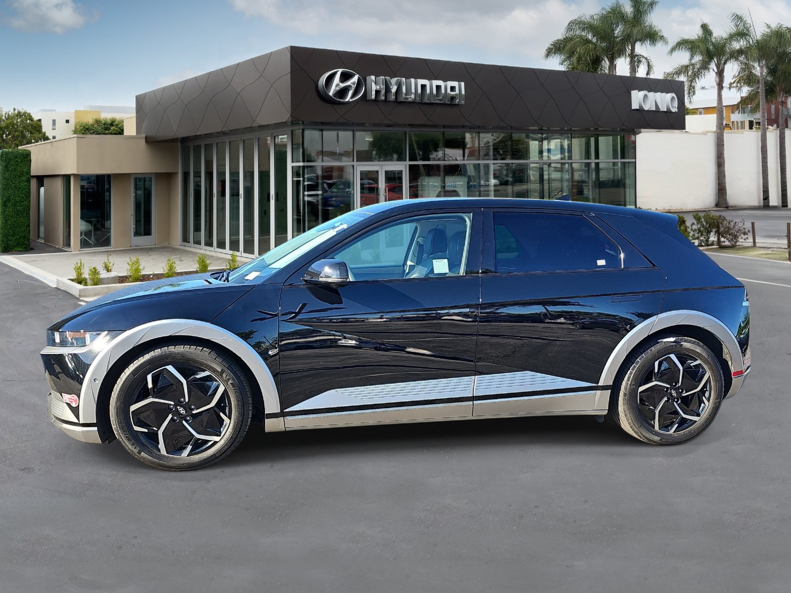 Certified 2023 Hyundai Ioniq 5 Limited RWD image 6