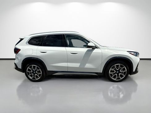 New 2026 BMW X1 xDrive28i w/ Technology Package AWD/4WD image 2