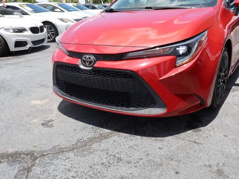 Used 2021 Toyota Corolla LE FWD image 32