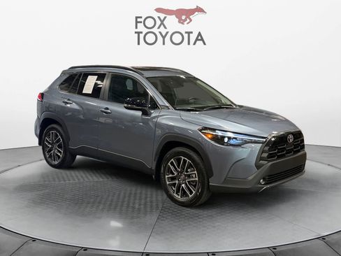 Used 2026 Toyota Corolla Cross XLE w/ Convenience Package image 8