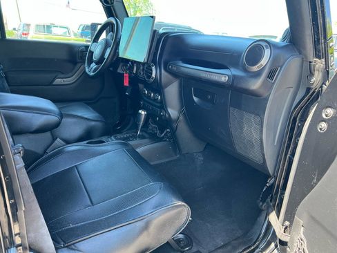 Used 2011 Jeep Wrangler Unlimited Sport AWD/4WD image 10