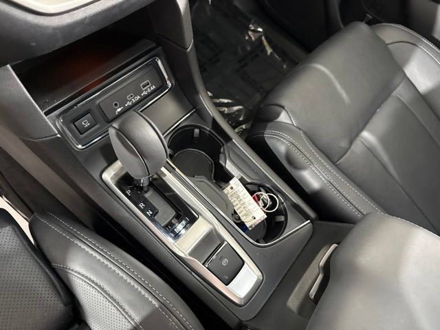 Used 2023 Subaru Ascent Limited w/ Technology Package AWD/4WD image 23