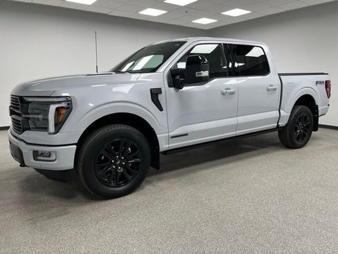 Used 2025 Ford F150 Platinum w/ FX4 Off-Road Package AWD/4WD image 6