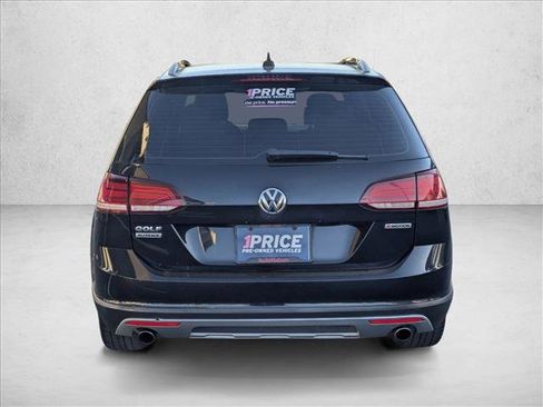 Used 2019 Volkswagen Golf Alltrack SE image 6