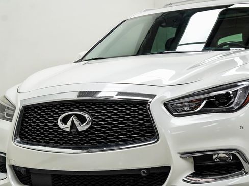 Used 2019 INFINITI QX60 Luxe w/ Sensory Package image 2