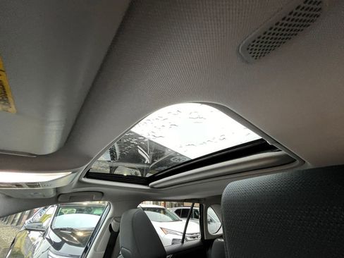 Used 2025 Toyota RAV4 XLE image 30