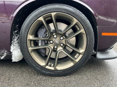 Used 2022 Dodge Challenger R/T Scat Pack w/ Dynamics Package image 26