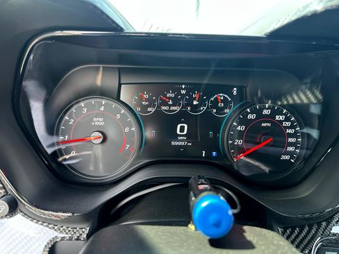 Used 2018 Chevrolet Camaro SS image 30