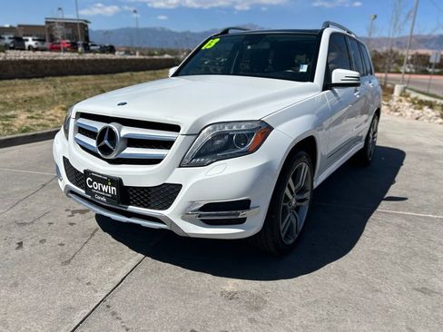 Used 2013 Mercedes-Benz GLK 350 4MATIC image 3