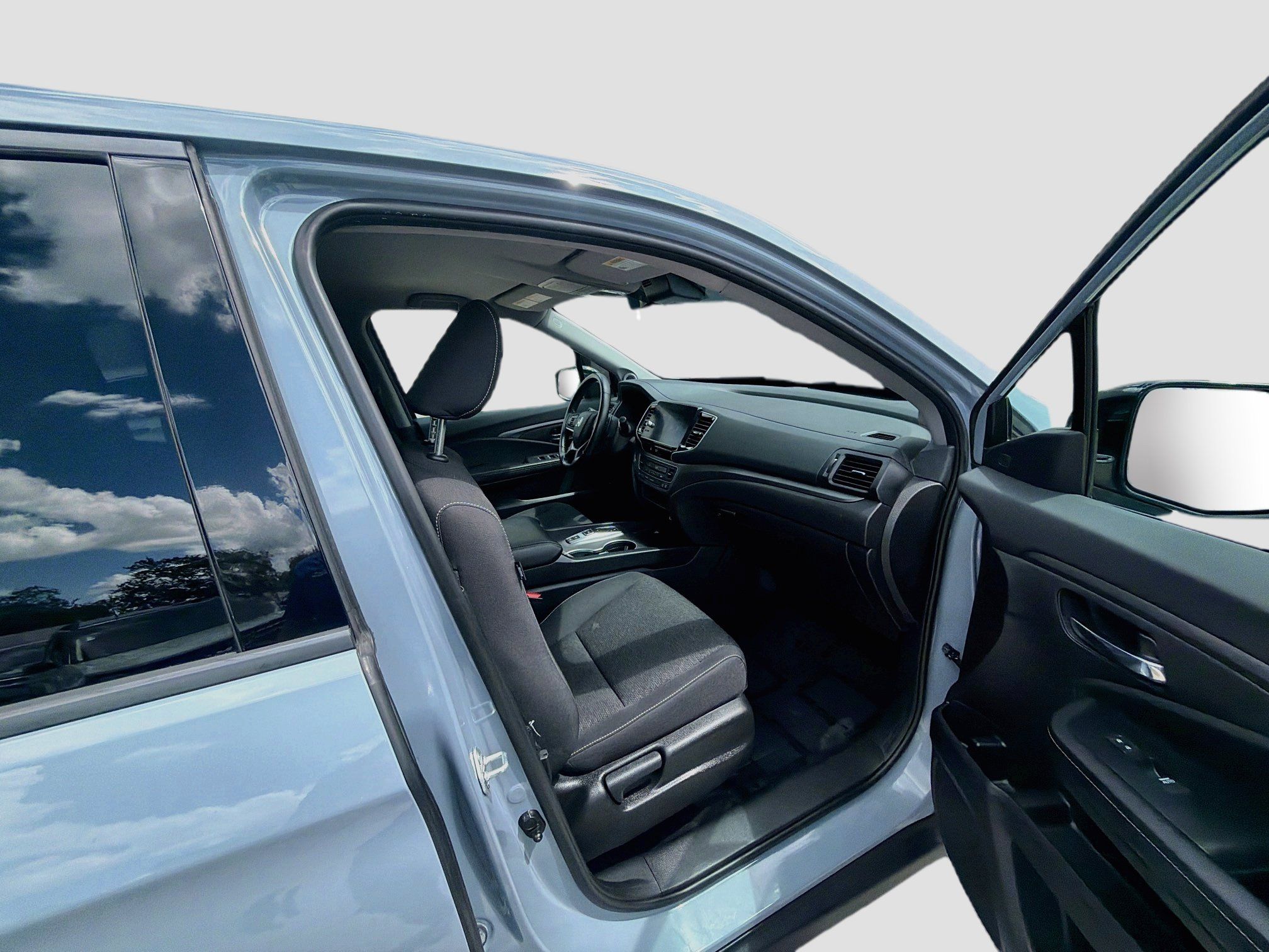 Certified 2024 Honda Ridgeline Sport image 31