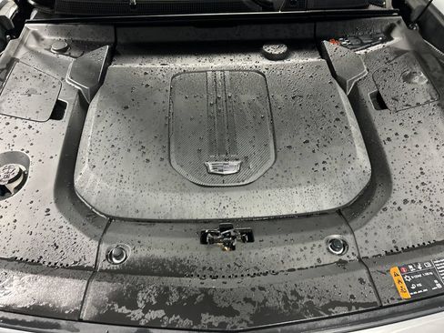 Used 2024 Cadillac Lyriq Tech RWD image 26