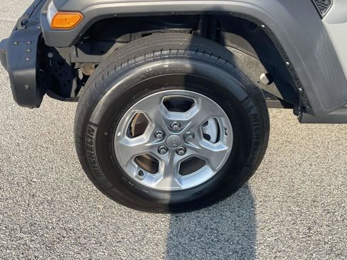 Used 2021 Jeep Wrangler Unlimited Sport image 28