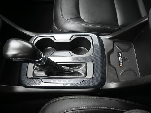 Used 2022 Chevrolet Colorado Z71 image 21