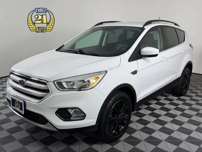 Used 2018 Ford Escape SE w/ SE Sync 3 Package