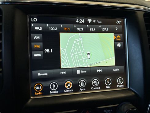 Used 2018 Jeep Grand Cherokee Limited AWD/4WD image 20