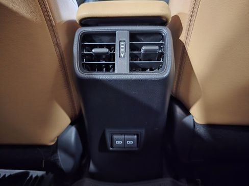 Used 2023 Lexus UX 250h FWD image 28