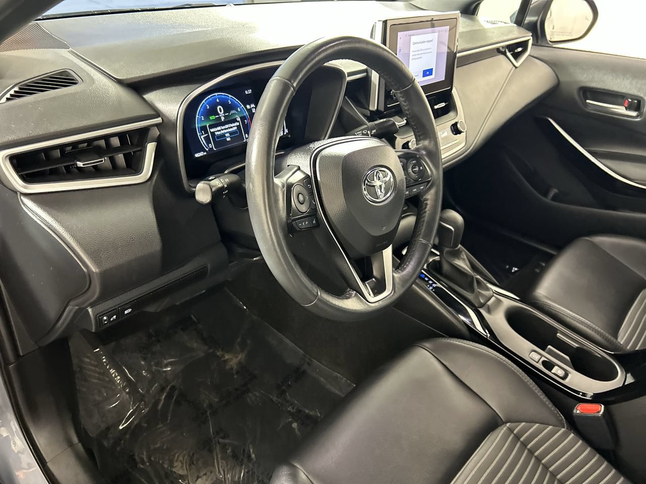Used 2024 Toyota Corolla XSE FWD image 13
